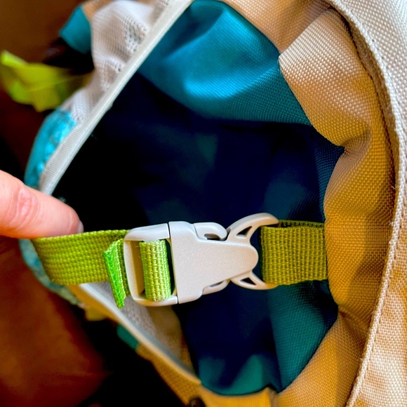 Eddie Bauer full-size backpack with padded back support and straps. - Picture 3 of 6